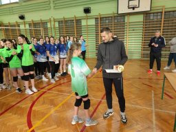 b_1024_768_0_00_images_2023_2024_WF_siatkowka_dziewczat_419423442_351055141016379_7863442707524221167_n